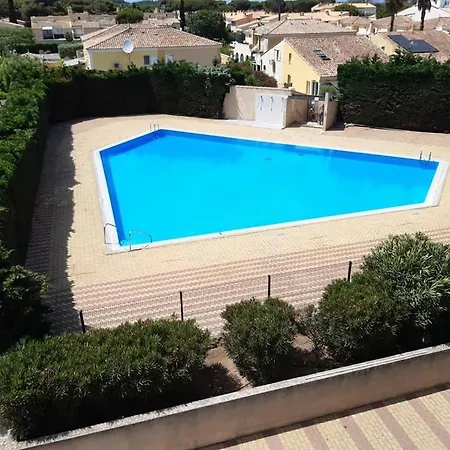 Village Naturiste - Port-venus - Les Pieds Dans L'eau Villa Agde